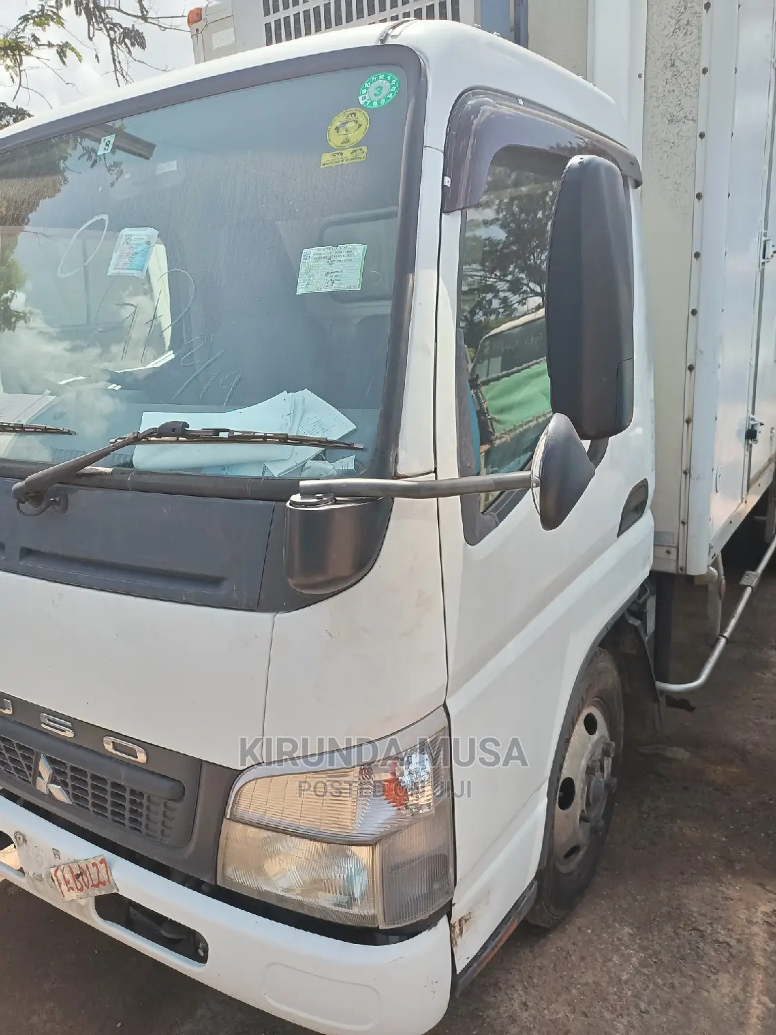 Mitsubishi Fuso Freezer 2010 White