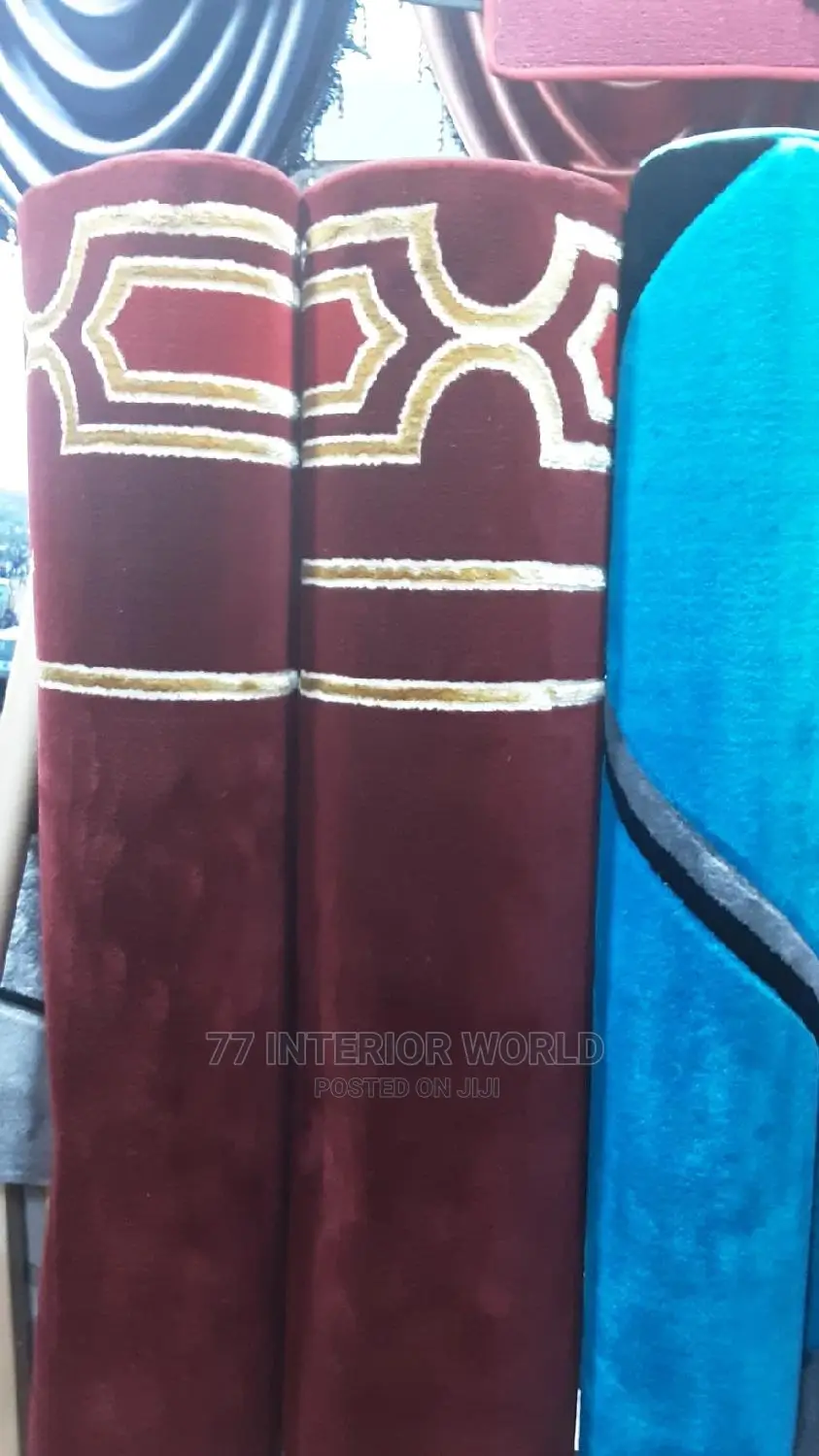 Center Carpets 768