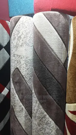 Center Carpets 768
