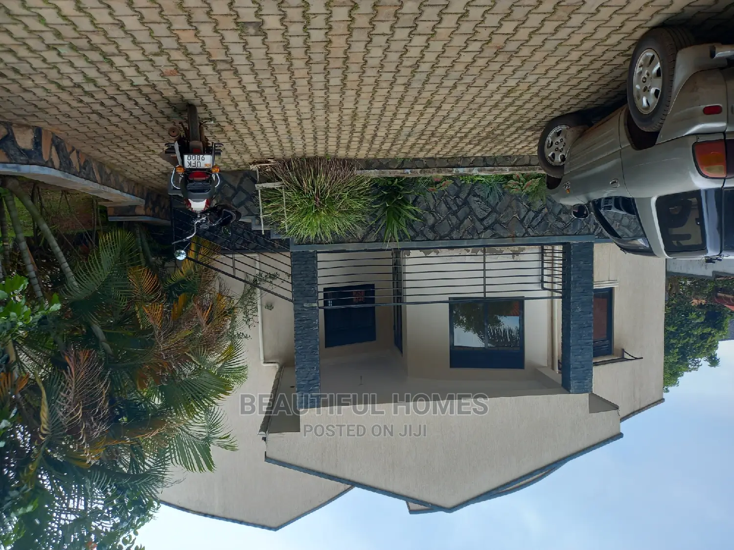 Furnished 4bdrm House in Kira Corporate for Sale