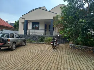 Furnished 4bdrm House in Kira Posh for Sale