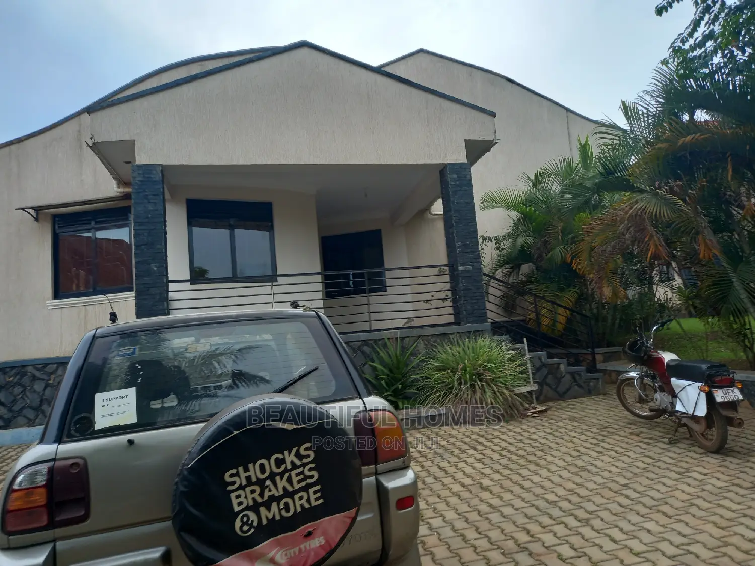 Furnished 4bdrm Bungalow in Kira Executive for Sale