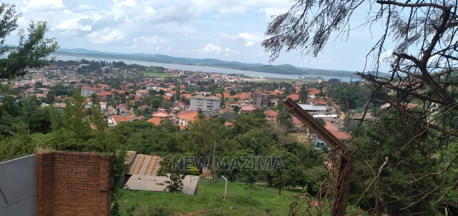 2bdrm Townhouse/Terrace in Buziga Heights, Division a for Sale
