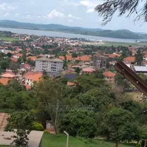 30 Decimals Over Looking Into the Lake Quicksale in Buziga
