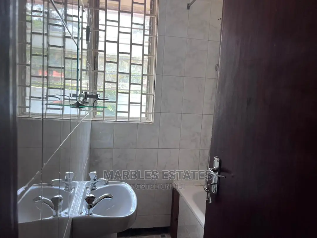 5bdrm Duplex in Bugolobi, Central Division for Rent