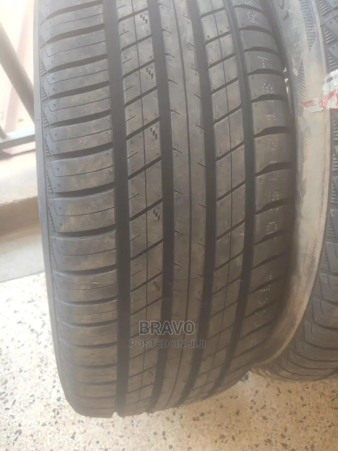 Tyres 255/55r19 Roadx