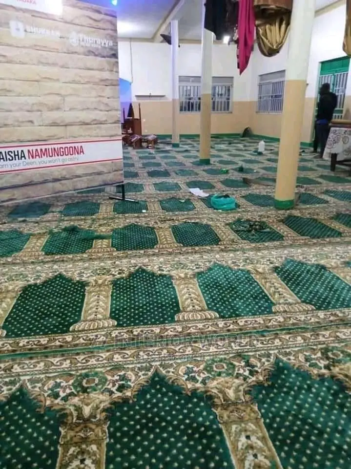 Mosque and Church Wall Tomwall Carpets 000123