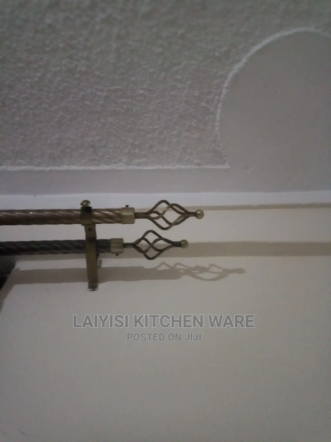 6metres Curtain Rods With End Caps and Holders Apair