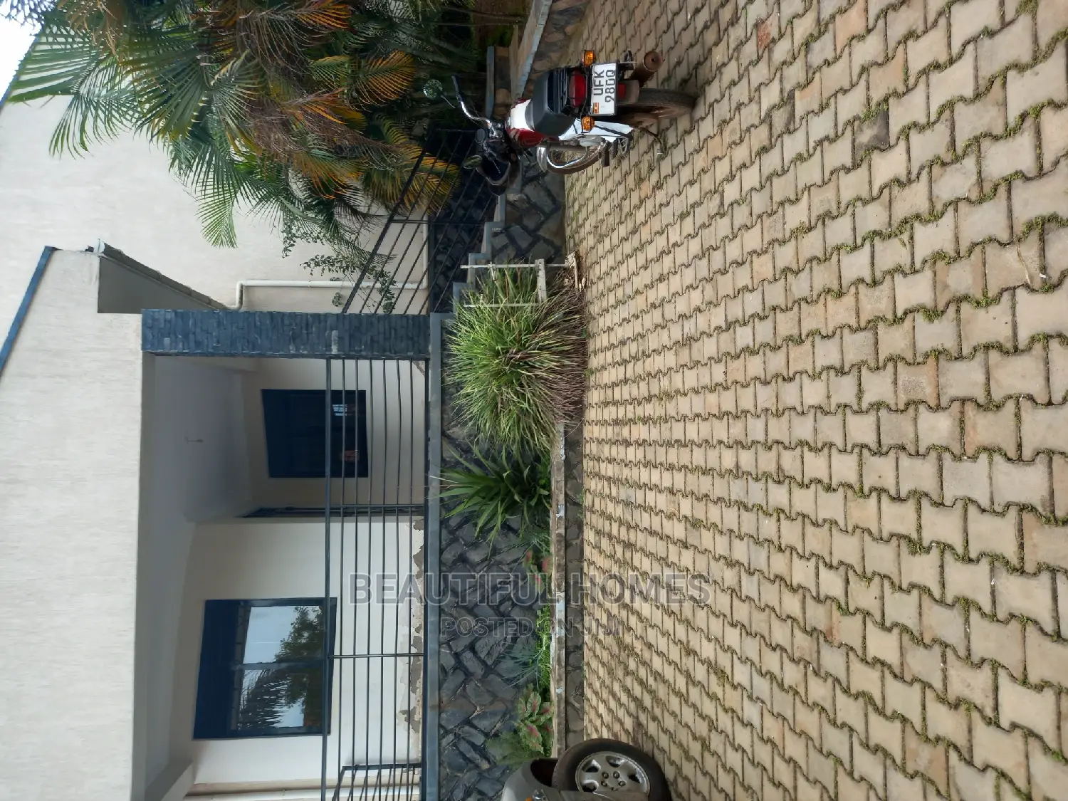 Furnished 4bdrm House in Kira Rich for Sale