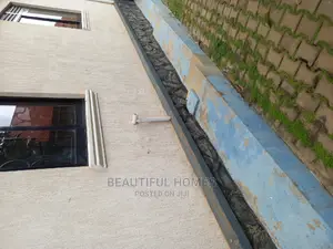 Furnished 4bdrm House in Kira Rich for Sale