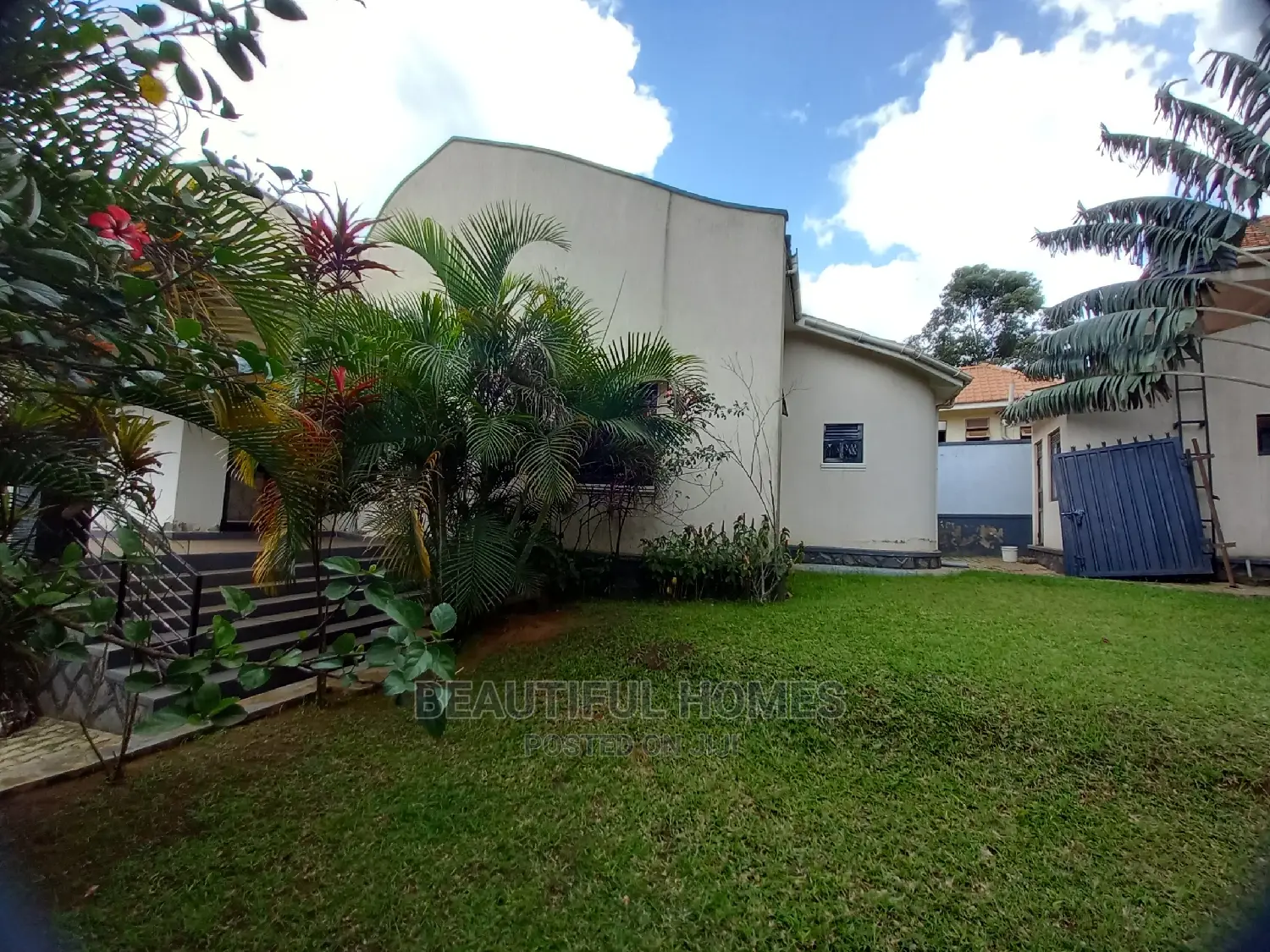 Furnished 4bdrm Bungalow in Kira Wealthy Estate for Sale