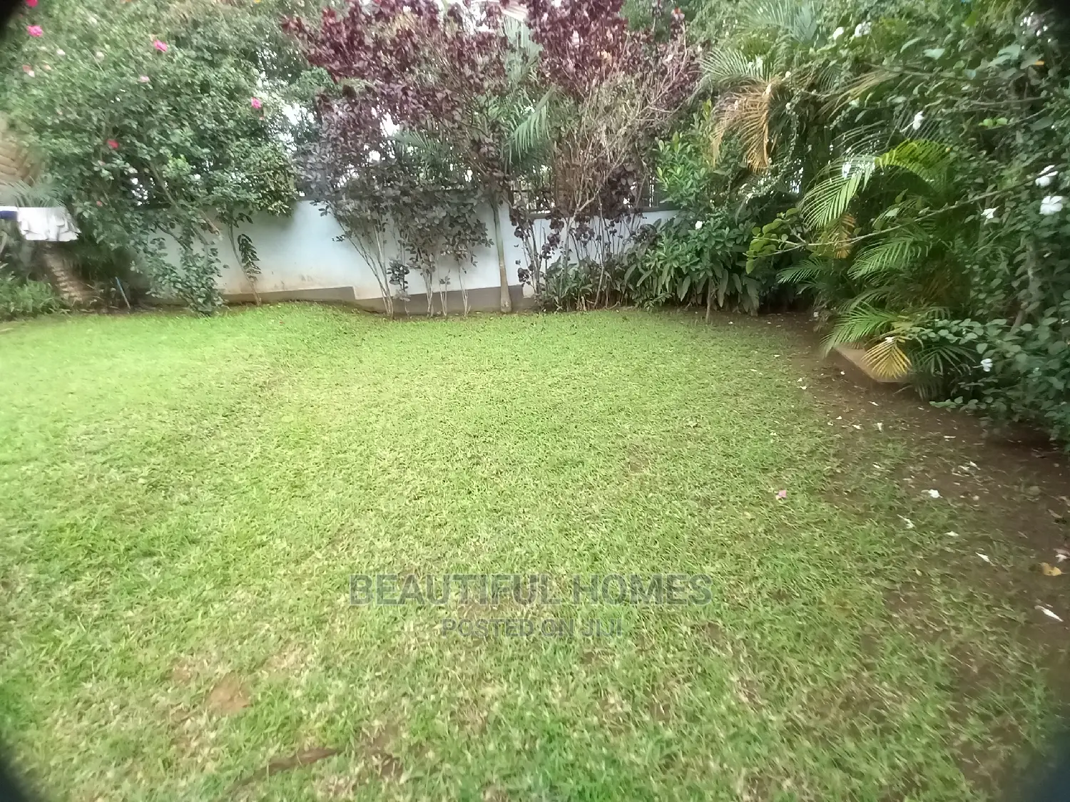 Furnished 4bdrm Bungalow in Kira Wealthy Estate for Sale