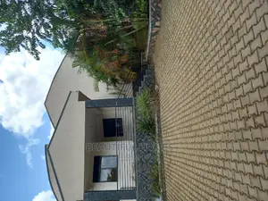 Furnished 4bdrm House in Kira Executive for Sale