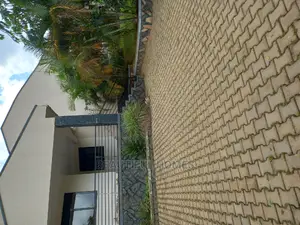 Furnished 4bdrm Bungalow in Kira for Sale