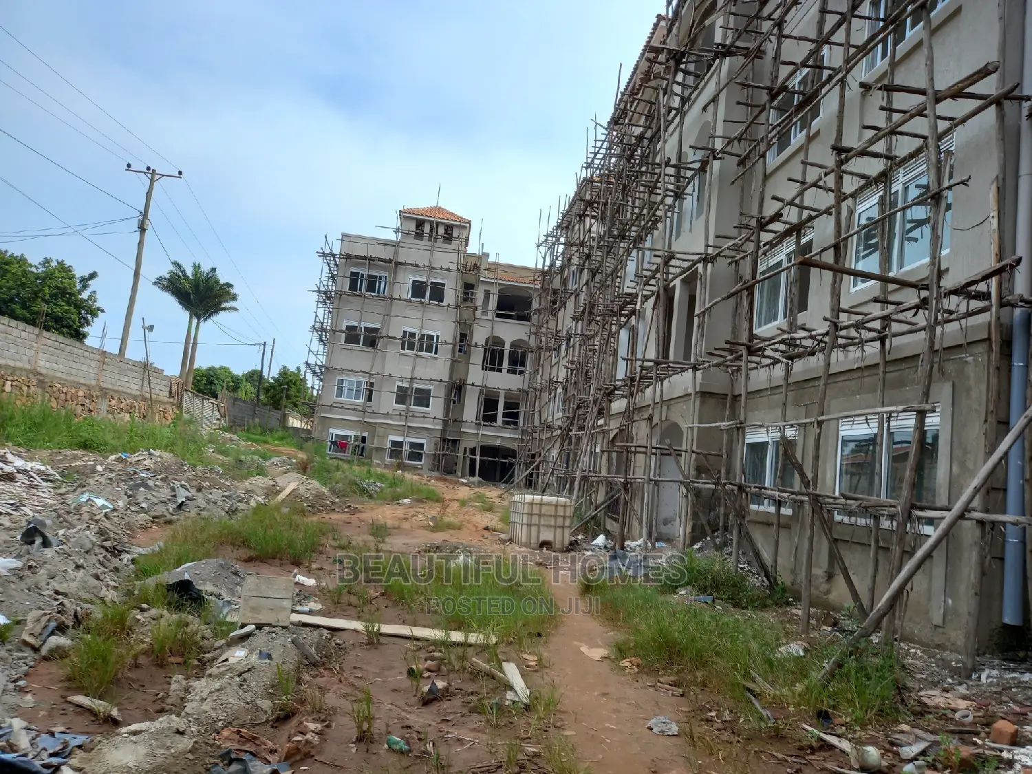 Furnished 3bdrm Condo in Naalya, Central Division for Sale
