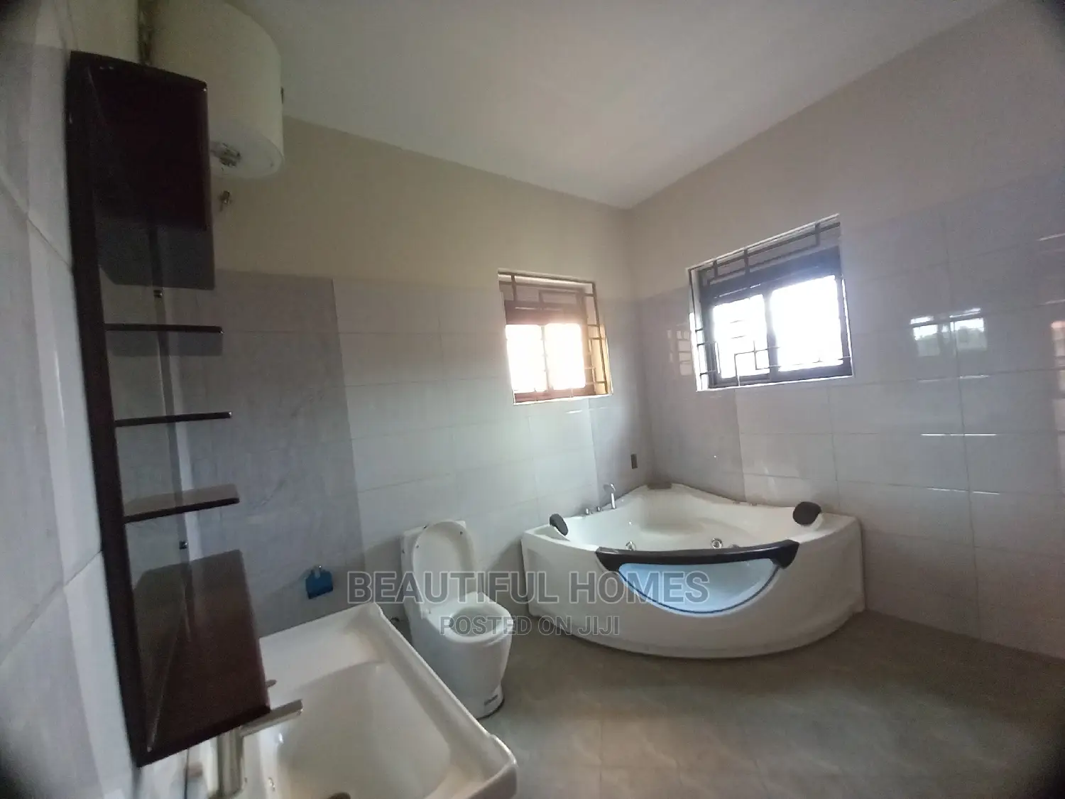 Furnished 7bdrm House in Najjera Corporate, Central Division for Sale