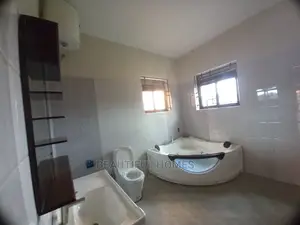 Furnished 7bdrm House in Najjera Corporate, Central Division for Sale