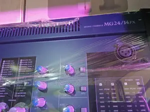 Yamaha Mg24 /14fx Live Mixer 4channels