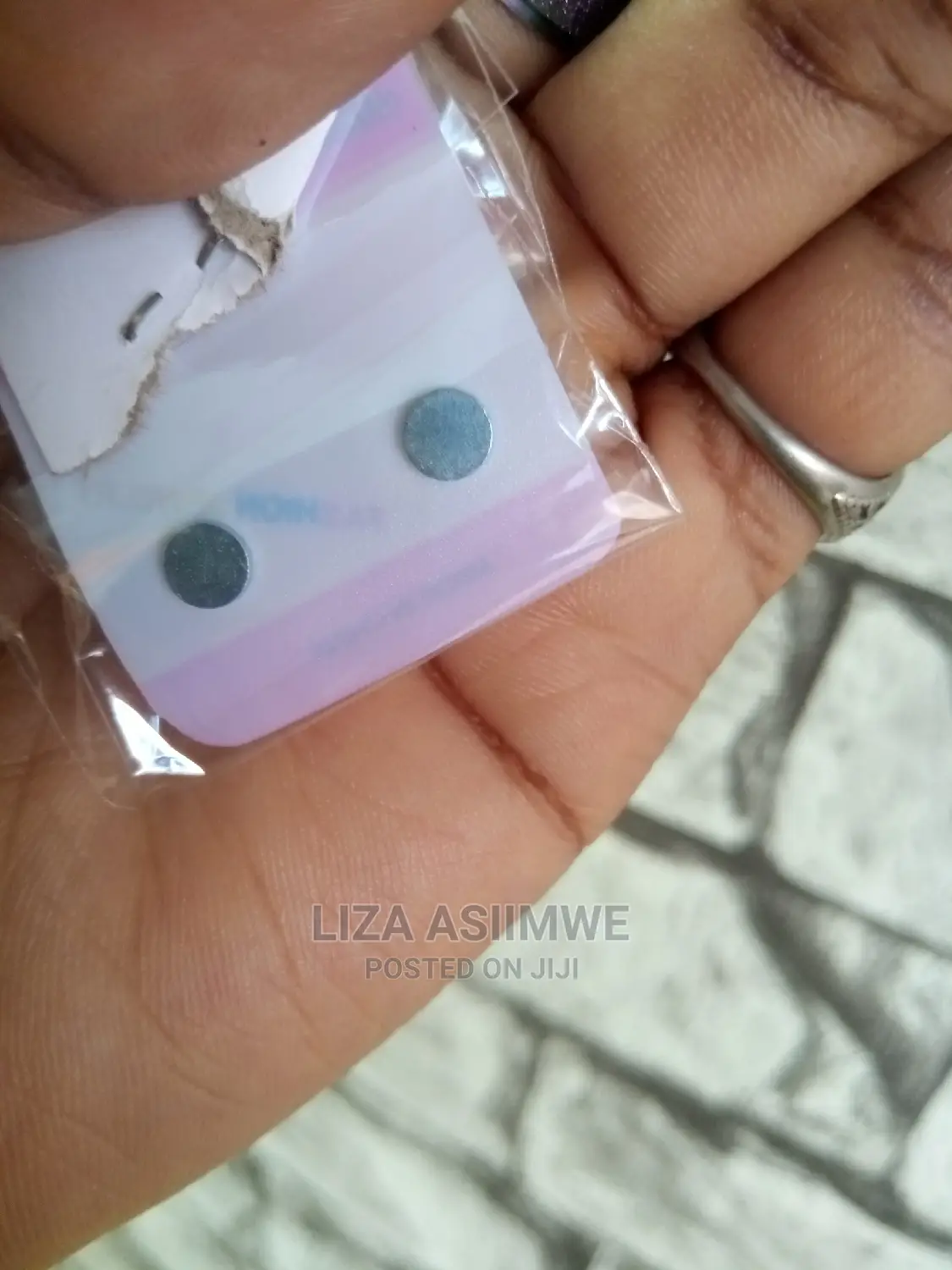 Mens Iced Magnetic Earpins