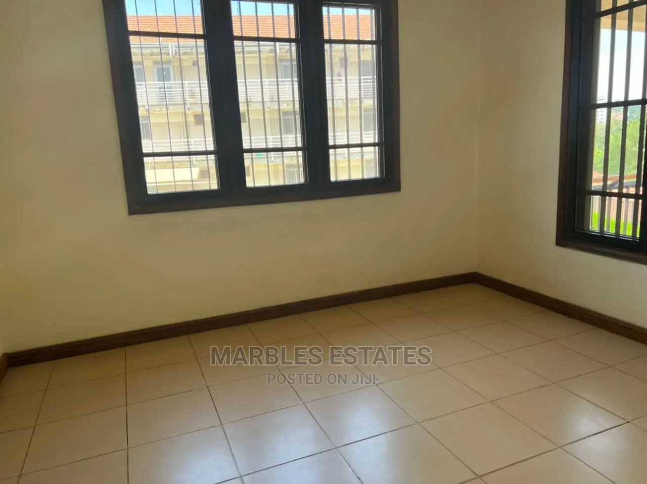 10bdrm House in Kololo, Central Division for Rent