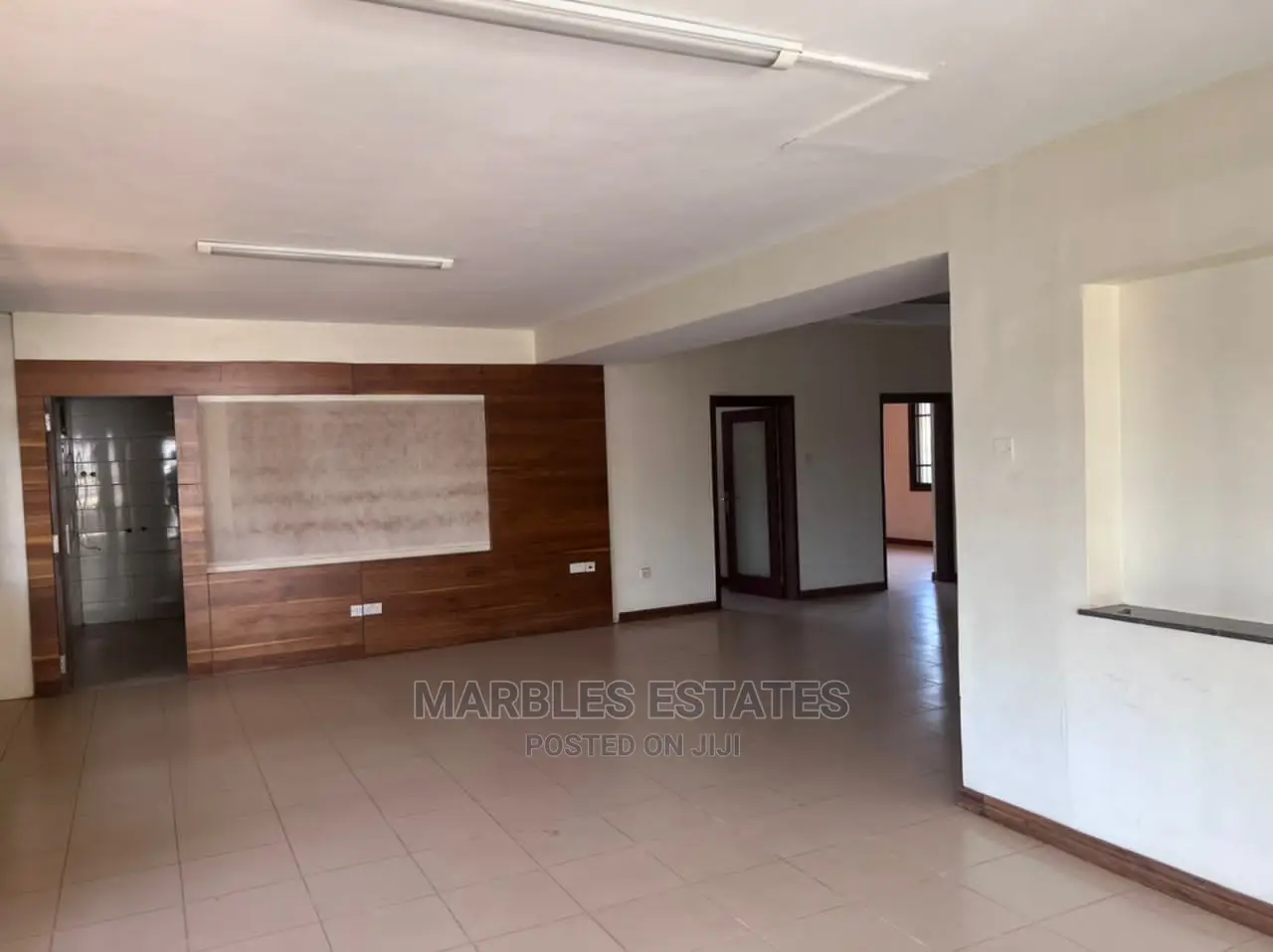 10bdrm House in Kololo, Central Division for Rent