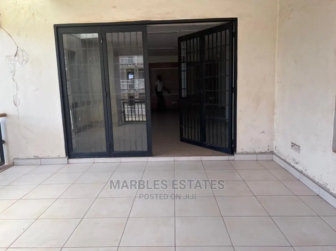 6bdrm Bungalow in Bugoloobi, Central Division for Rent