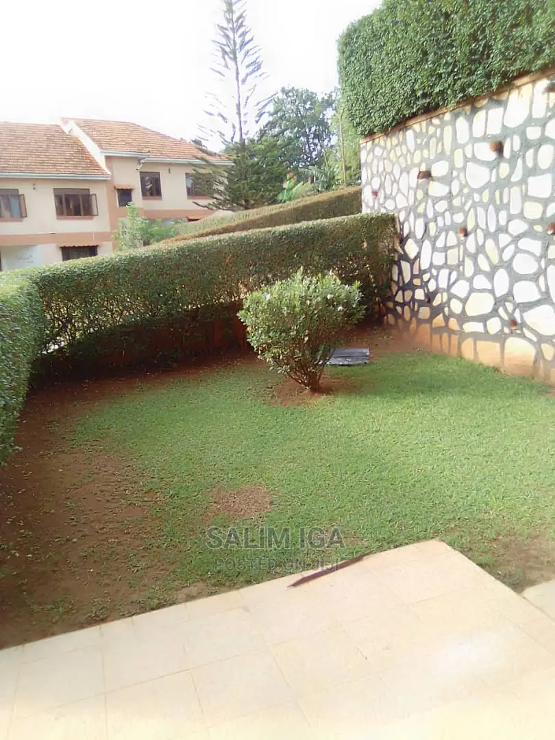 3bdrm Townhouse/Terrace in Kololo Property, Central Division for Rent