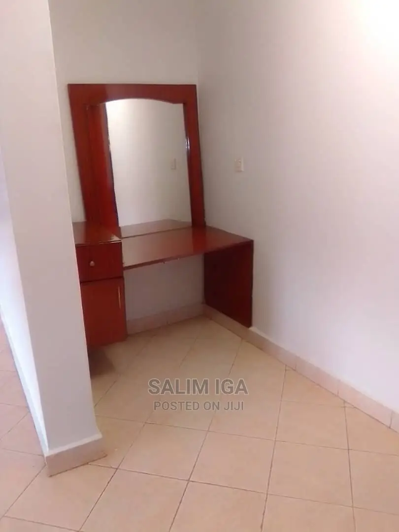 3bdrm Townhouse/Terrace in Kololo Property, Central Division for Rent