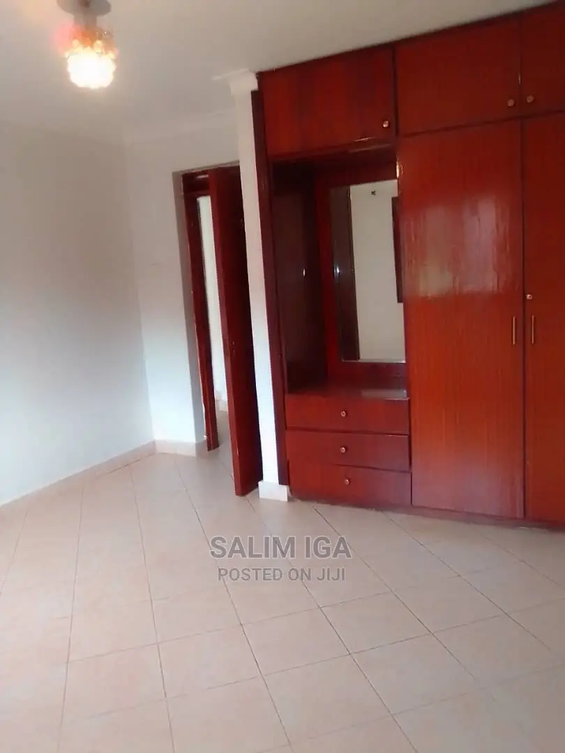 3bdrm Townhouse/Terrace in Kololo Property, Central Division for Rent