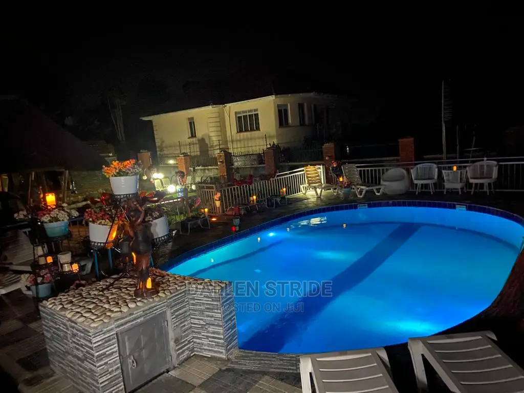 Swimming Pool Construction Services