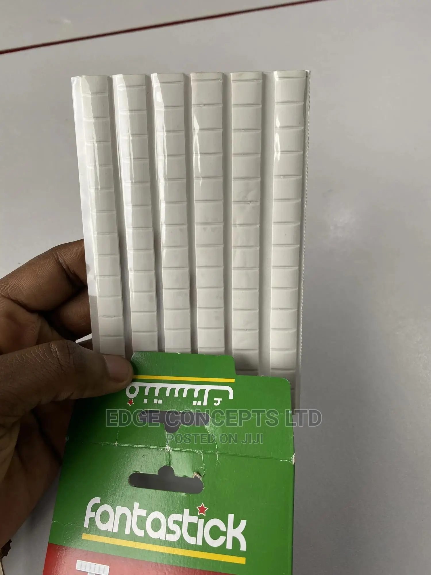 Sticky GLUETAGS