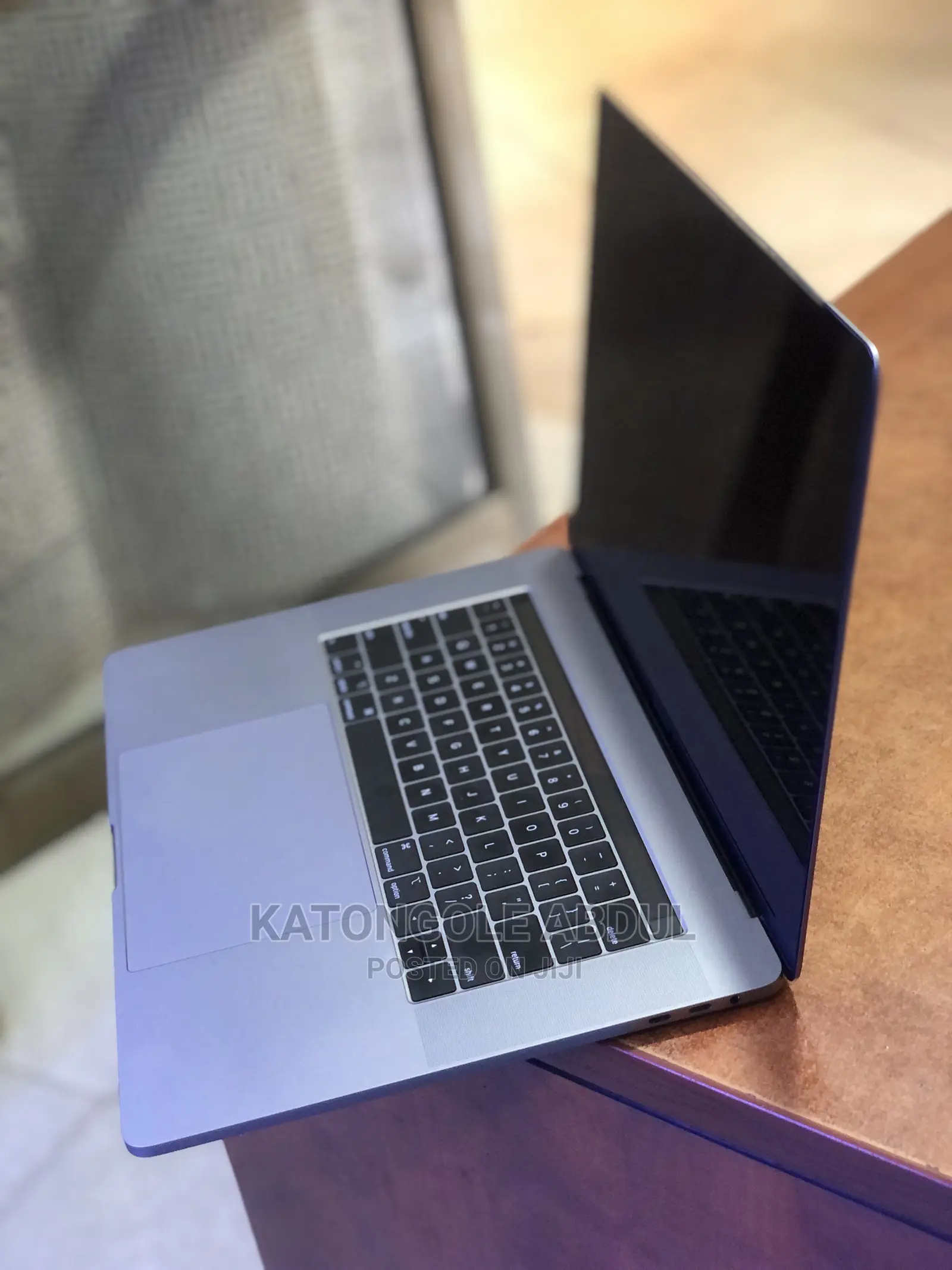 Laptop Apple MacBook 2019 16GB Intel Core I7 SSD 512GB