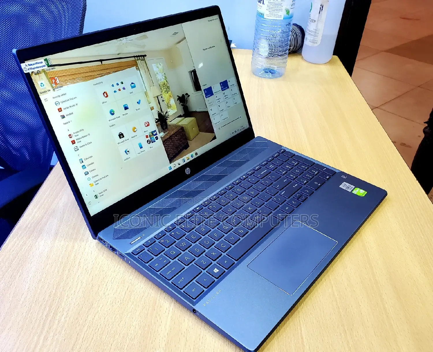 New Laptop HP Pavilion 15 8GB Intel Core I5 SSHD (Hybrid) 1T