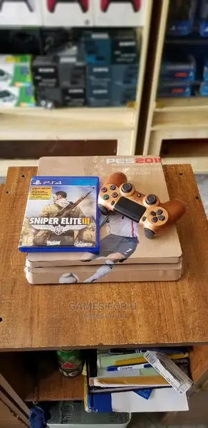 Ps4 Slim 1pad and Sniper Elite Game