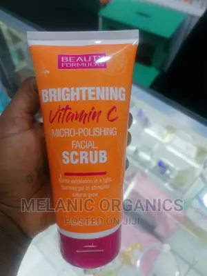 Brightening Vitamin C Micro Polishing Facial Scrub
