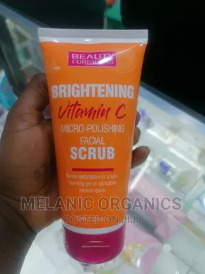 Brightening Vitamin C Micro Polishing Facial Scrub