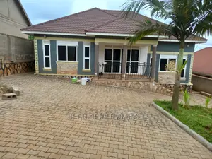 Photo - Furnished 3bdrm House in Kira Corporates for Sale
