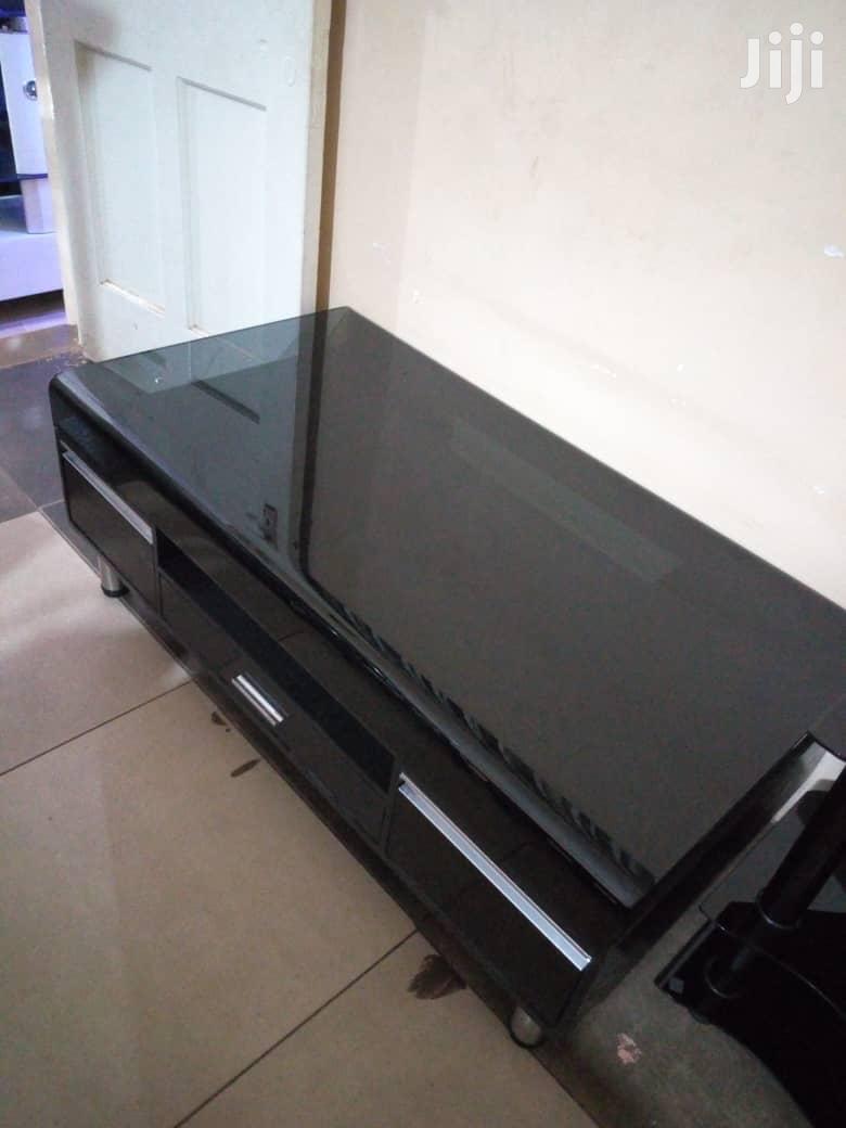 Exective Center Table