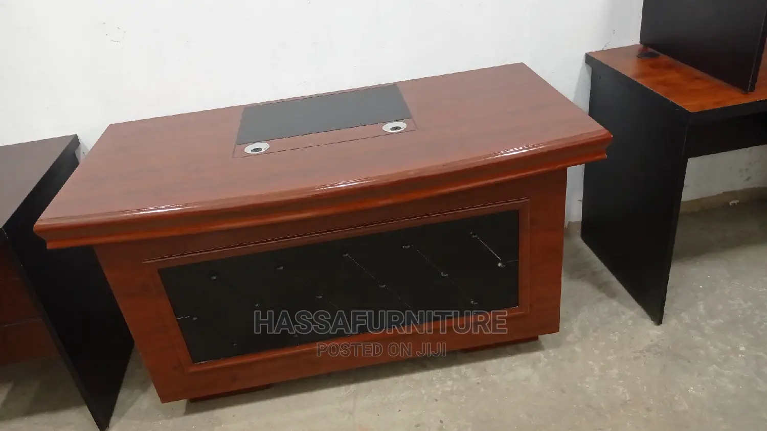Executive Office Desk Size 140cm