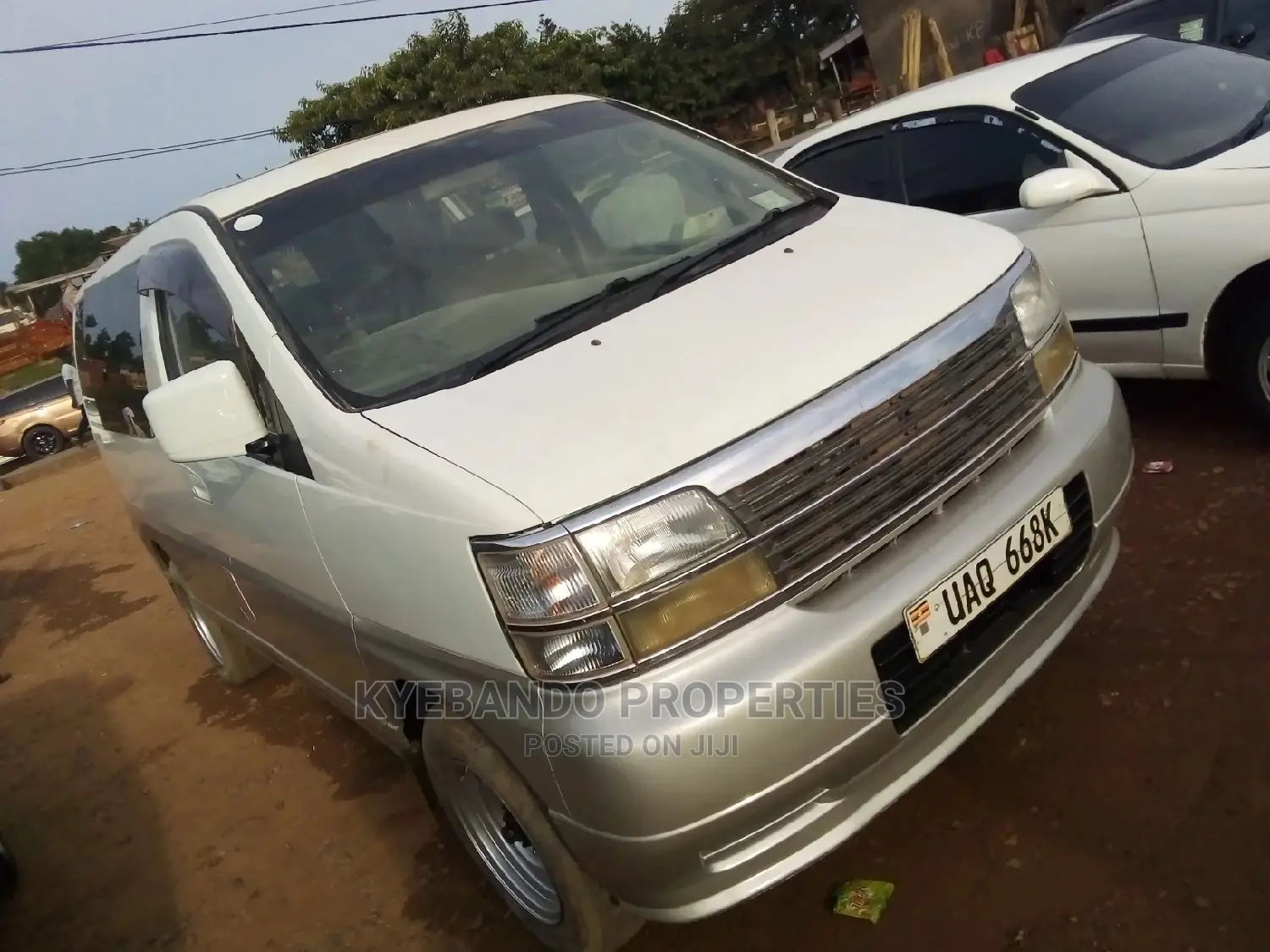 Nissan Elgrand 1999 White