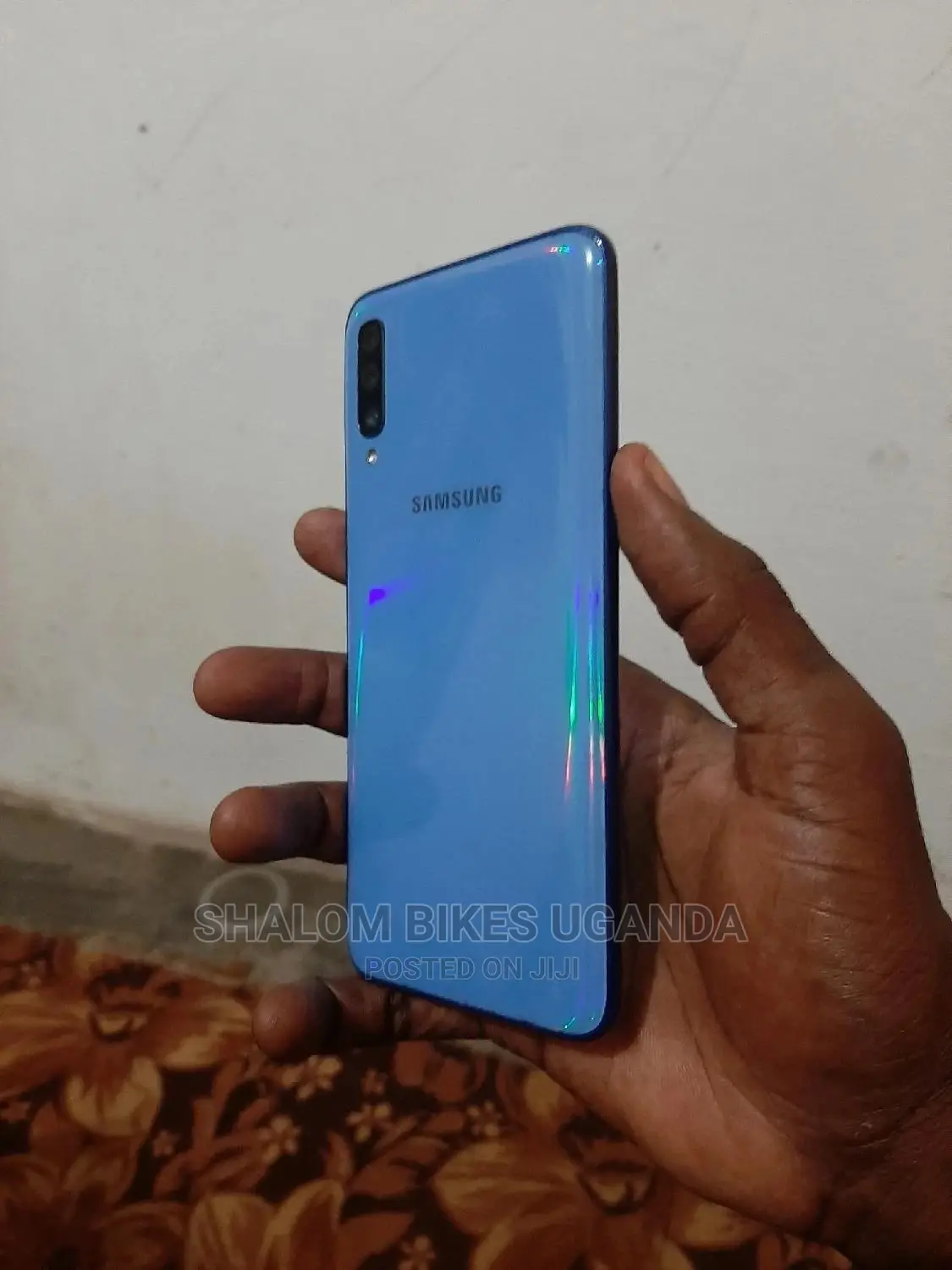 New Samsung Galaxy A70 128 GB Blue