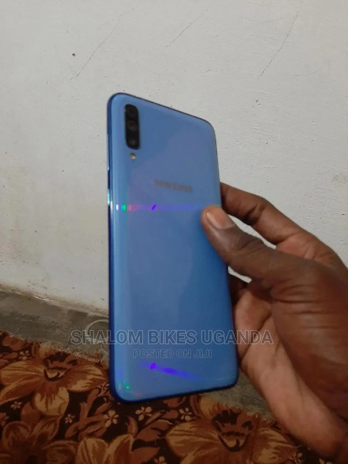New Samsung Galaxy A70 128 GB Blue
