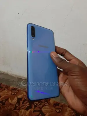 New Samsung Galaxy A70 128 GB Blue