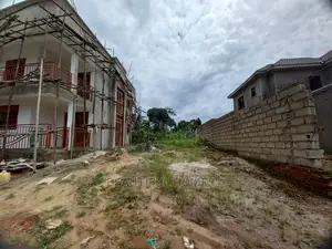 Kira 100*100 in Residential Neighborhood on Sell
