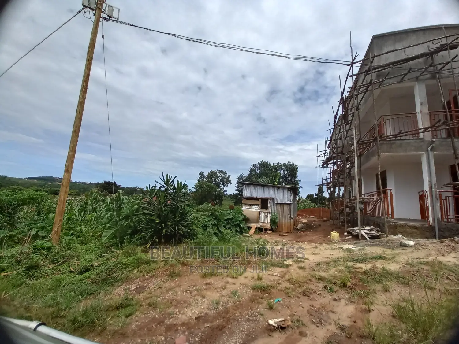 Kira 100*100 Residential Use Land on Sell