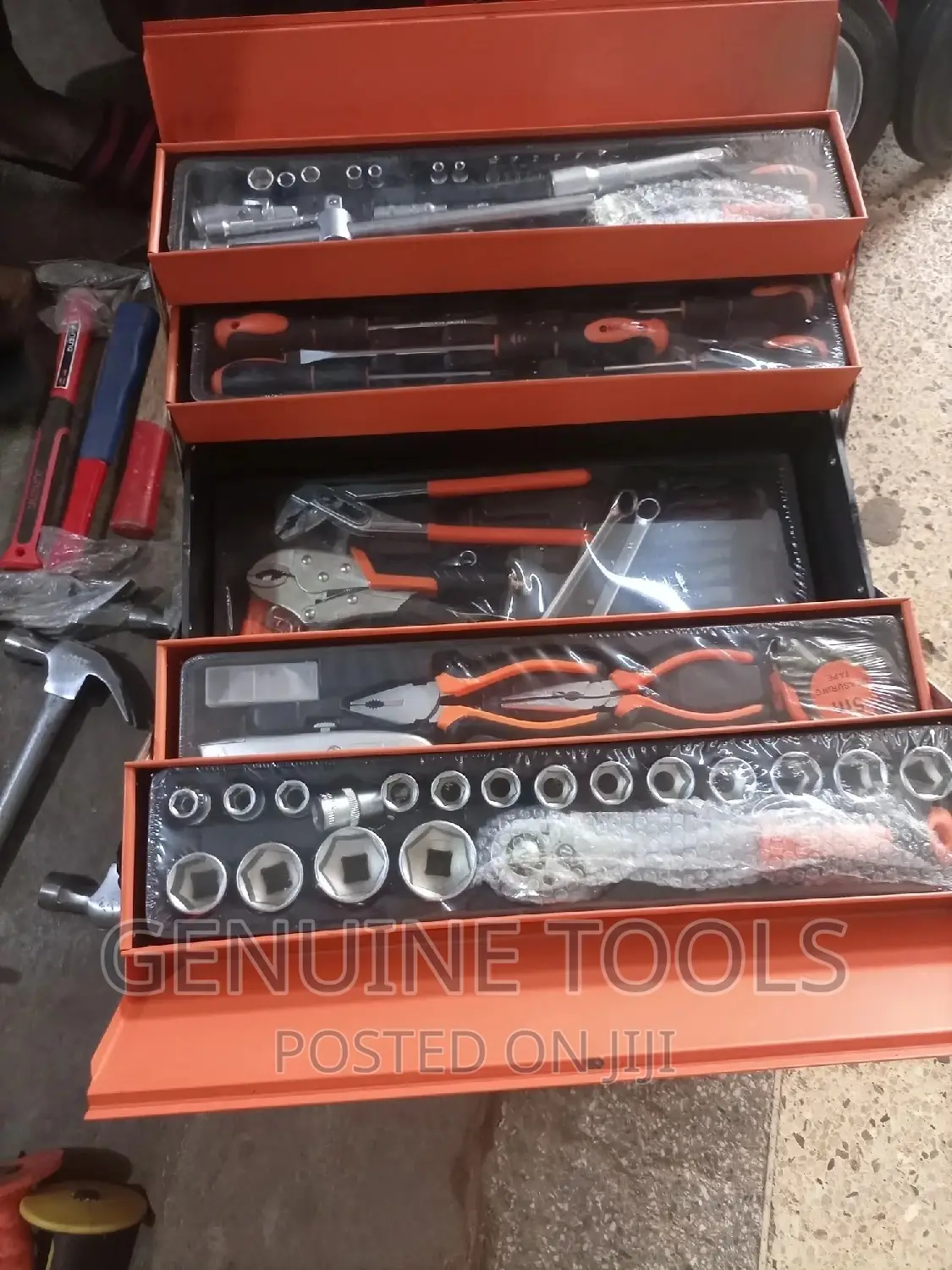 Heavy Duty Tool Box