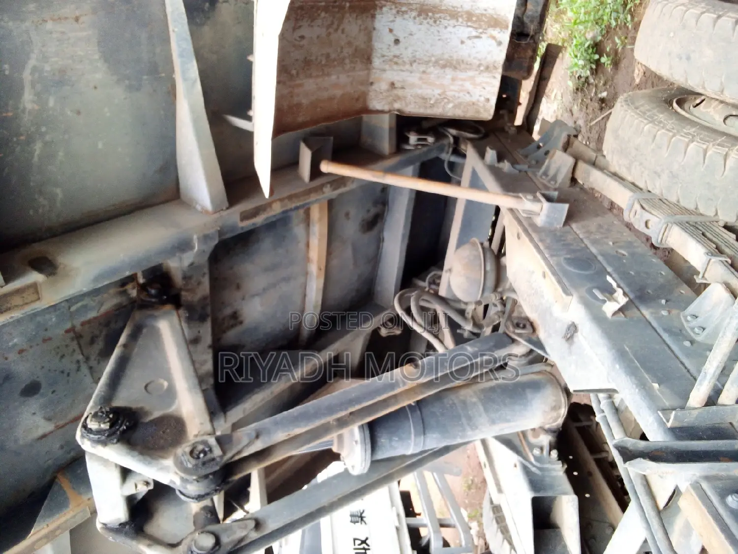 Hino 1990 in Good Condition