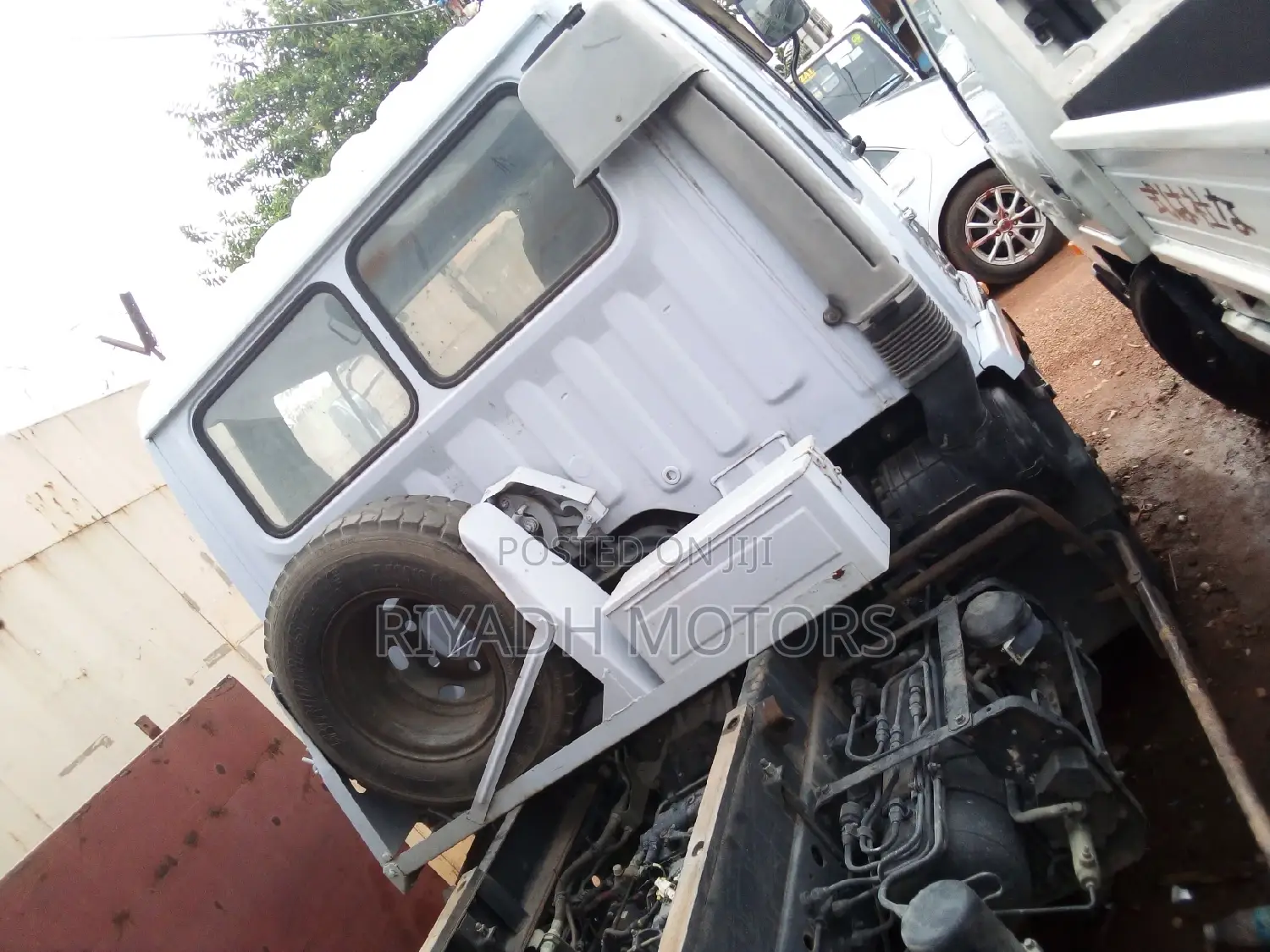 Hino 1990 in Good Condition