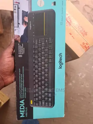 LOGITECH K400 Plus All in One Keyboard