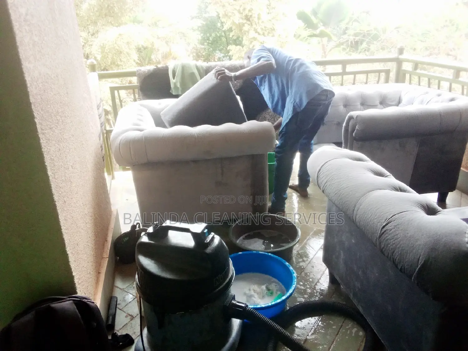Limited Time Discounted Offer for Sofa Cleaning
